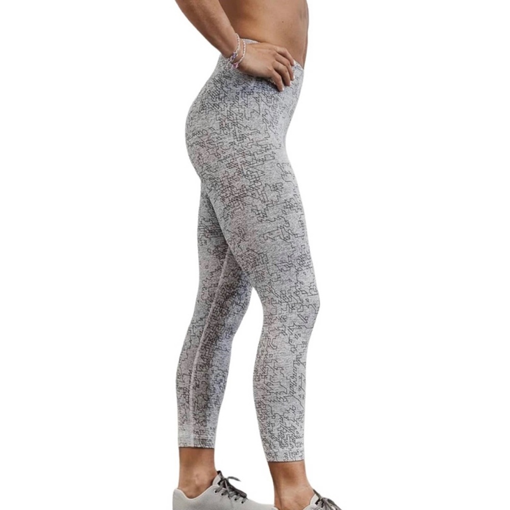 Nobull High-Rise 7/8 Tight
